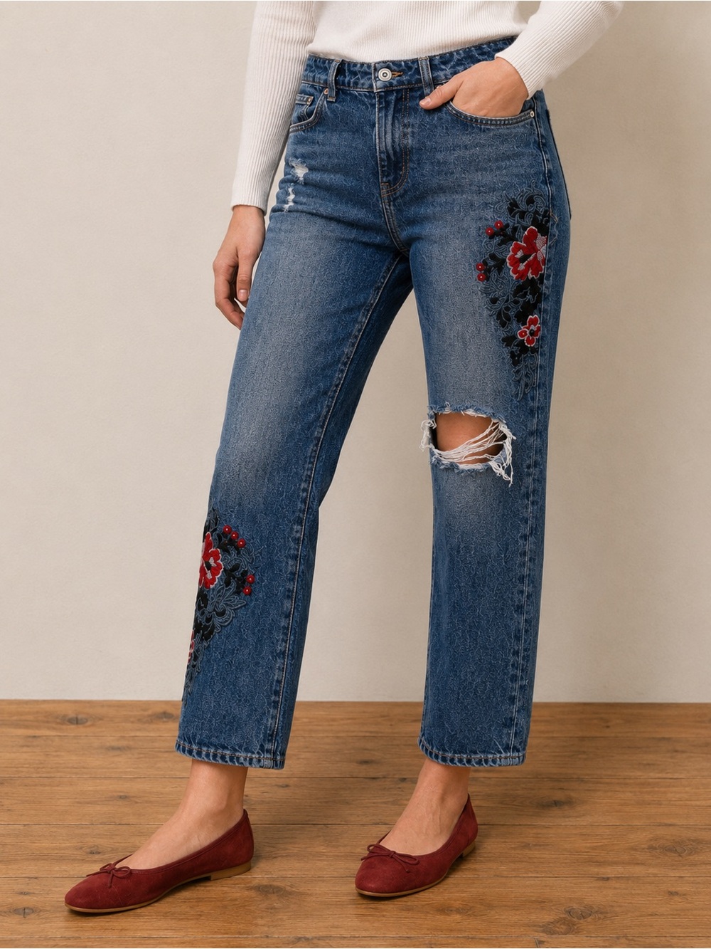 H&M L.O.G.G Womens 8 Embroidered Floral Distressed Jeans Straight Leg Crop Ankle